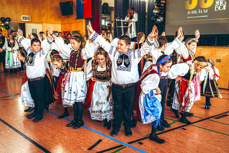 Kindertanzgruppe Biberach begeistert das Publikum ...