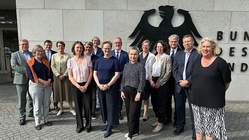 Treffen des Beauftragten Bernd Fabritius mit den ...