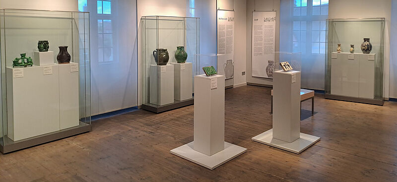 Blick in den Ausstellungsraum im Haus der ...