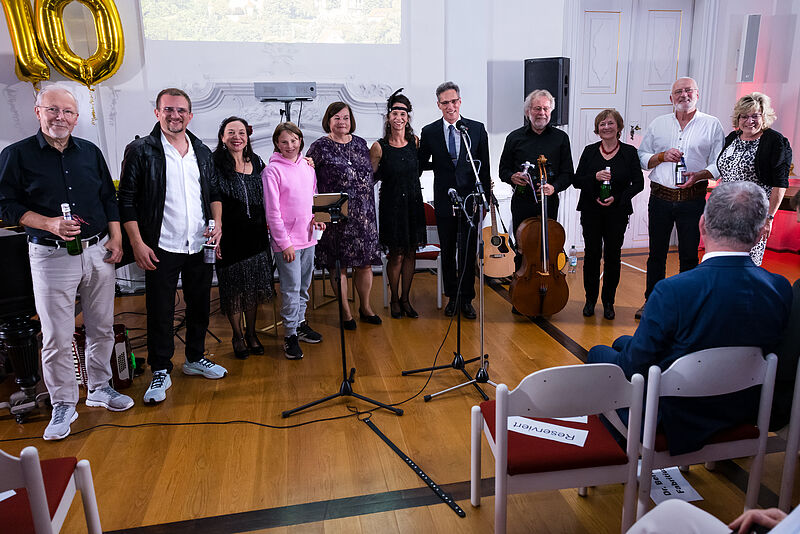 „Happy Birthday Schlossverein“: Künstler der ...