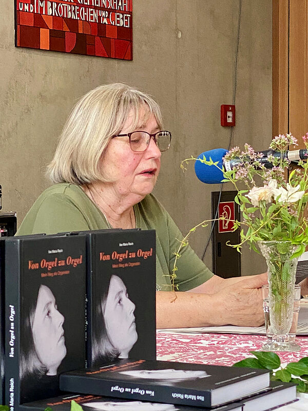Ilse Maria Reich liest in Frth aus ihrer ...