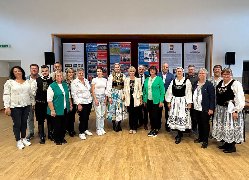 Gesamtvorstand und Referenten der Kreisgruppe ...