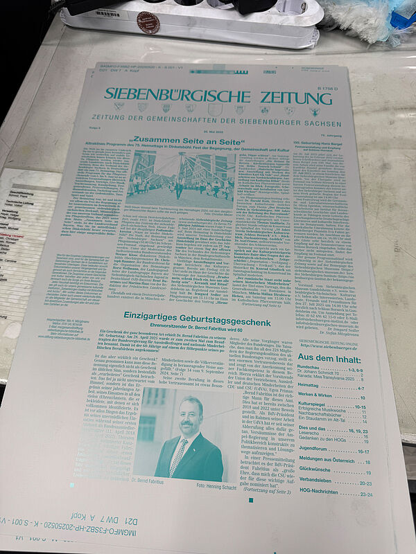 Die Druckplatte der Titelseite der Folge 8. ...