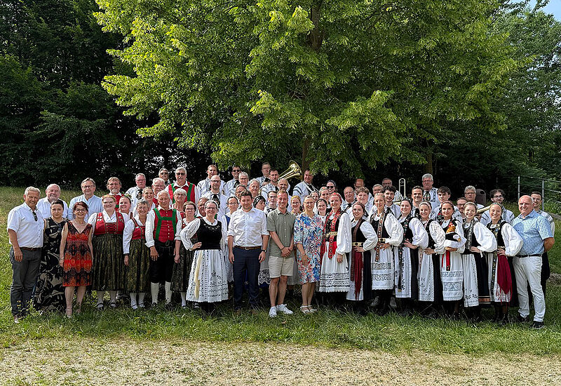 Ehrengste beim Kronenfest der Kreisgruppe ...