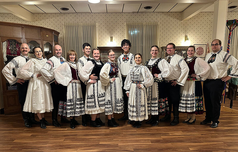 Rebecca Horeth (Zweite von links) mit den Saxonia ...