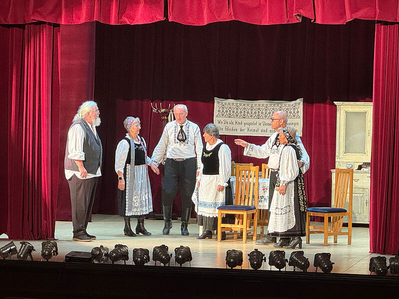 Theatergruppe Geretsried fhrt das Stck „Droa ...