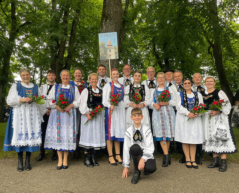Trachtentrger der HOG Schlatt marschierten zum ...