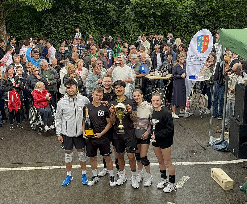 Sieger des Volleyballturniers: ...
