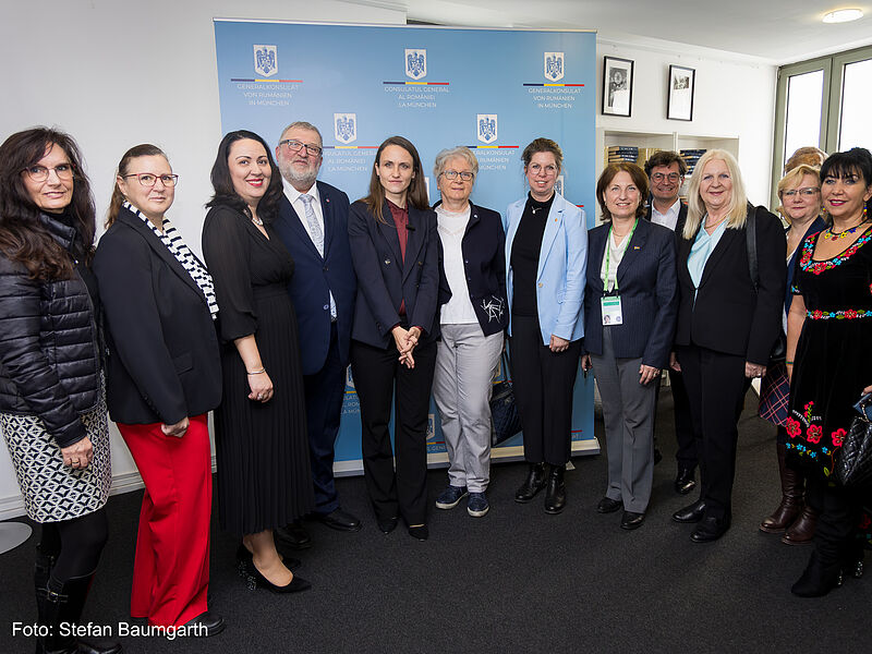 Siebenbürger Sachsen und Vertreter anderer ...