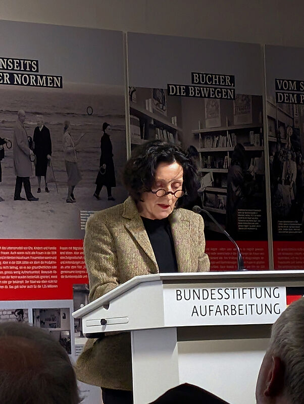 Herta M�ller bei ihrem Vortrag. Foto: Edith ...