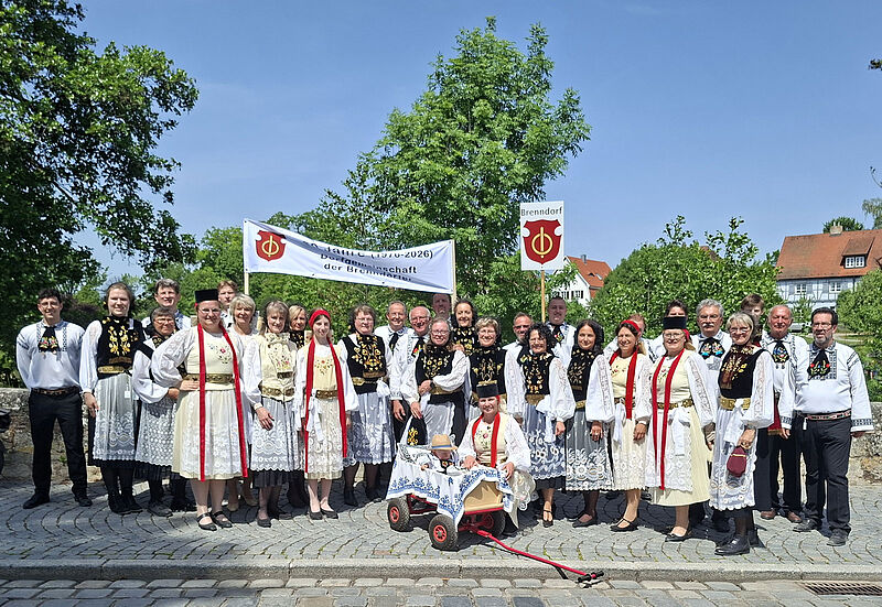 Die „Dorfgemeinschaft der Brenndörfer“ war in ...