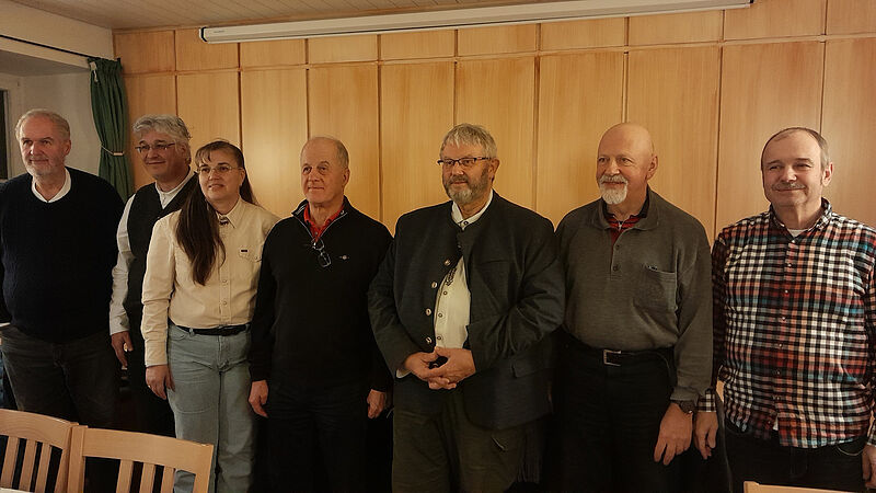 Der neue Vorstand der FDS Bukarest, von links ...