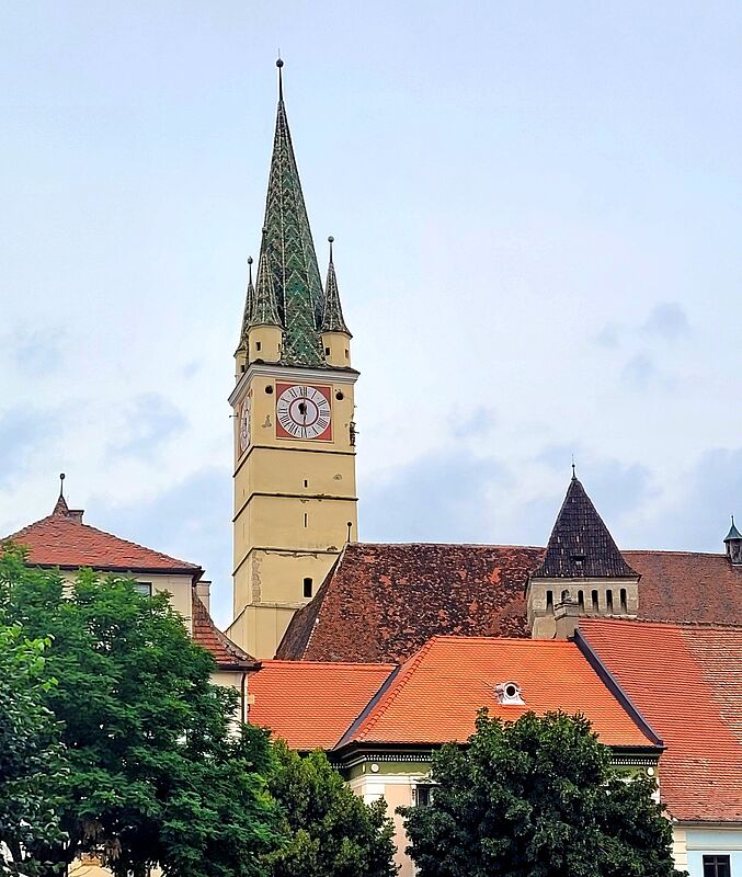 Die evangelische Margarethenkirche in Mediasch, ...