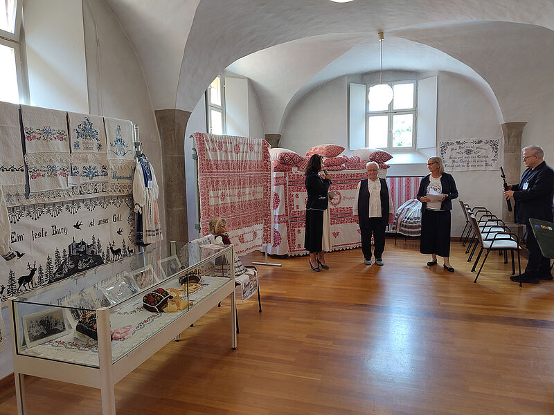 Die Ausstellung mit Katharina B�hms ...