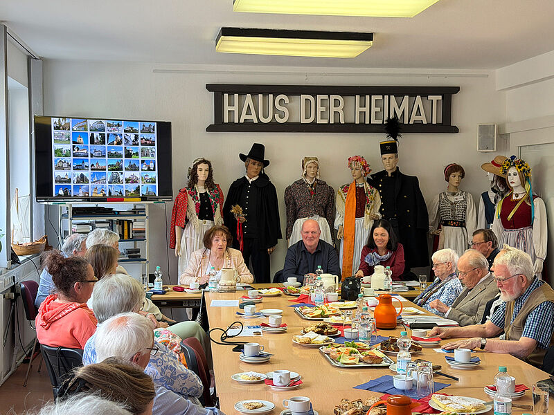 Mitgliederversammlung im Haus der Heimat in ...