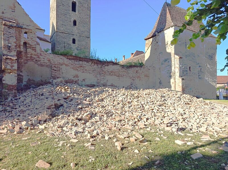 Mauereinsturz in Meschen. Foto: Ulf Ziegler (ADZ) ...
