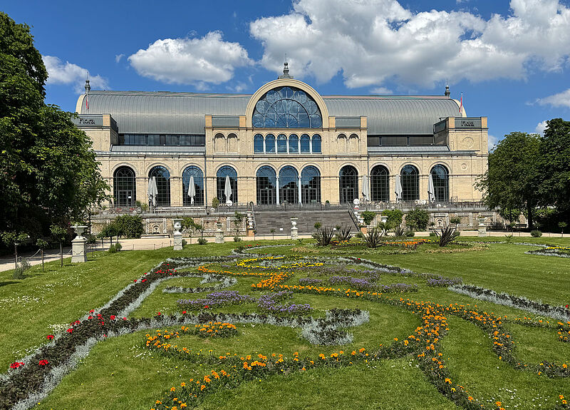 Die Flora K�ln – Palais im Park – Ort der 75 ...