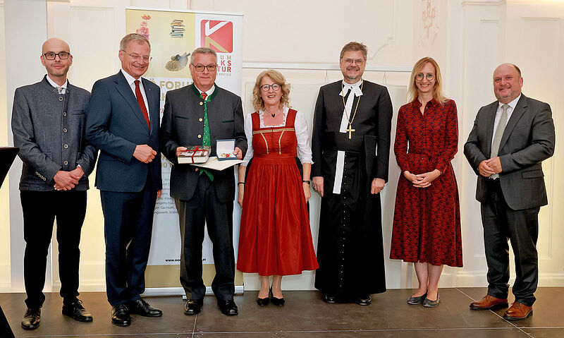 Ehrung, von links: Gesch�ftsf�hrer Klaus Landa, ...
