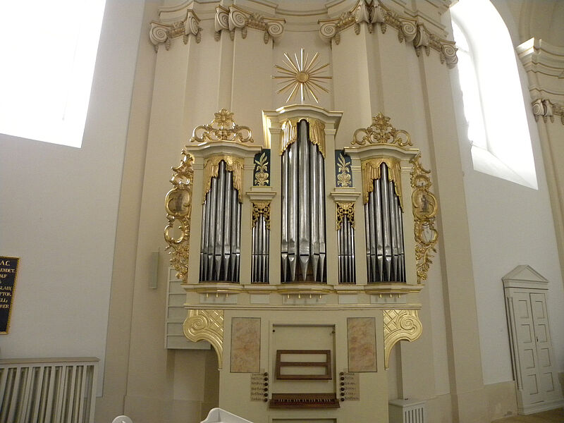 Die Kirchberger Orgel am neuen Standort in ...