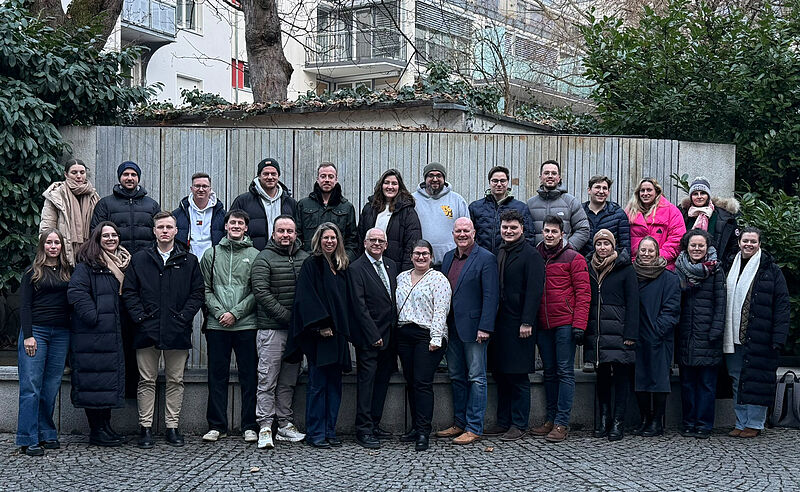 Die Bundesjugendleitung bei ihrer Sitzung mit ...