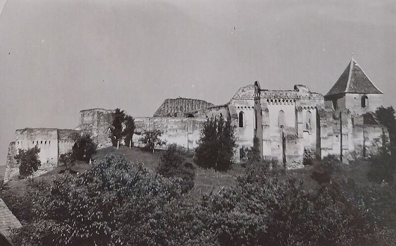 Die Bauernburg von Stolzenburg, Ostseite, ...