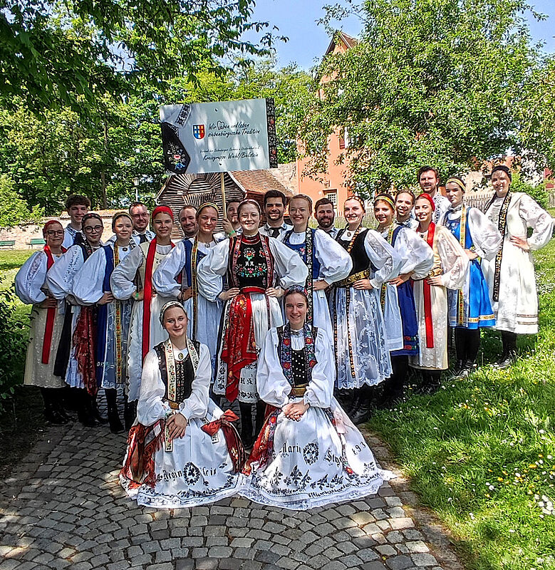 Die Jugendtanzgruppe Wiehl-Bielstein erfreute das ...