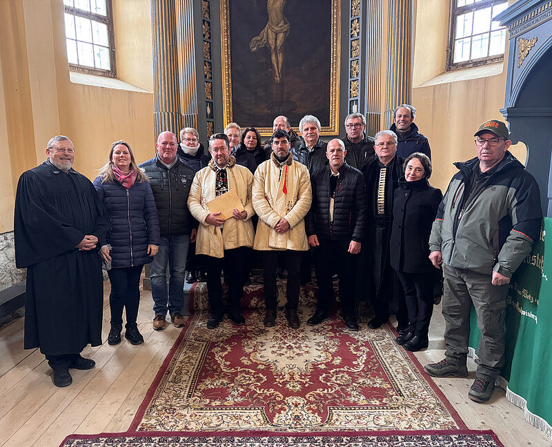 Nach dem Adventsgottesdienst in der Holzmengener ...