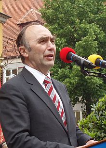 Dr. Christoph Bergner, Parlamentarischer Staatssekretr, Beauftragter der Bundesregierung fr Aussiedlerfragen und nationale Minderheiten, whrend seiner Ansprache in Dinkelsbhl. Foto: Josef Balazs