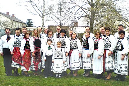 Die Blutrother Tanzgruppe wurde fr das Heimattreffen in Aschaffenburg neu gegrndet.