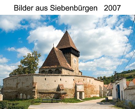 Titelblatt des neuen Kalenders mit der Kirchenburg Frauendorf. Foto: Martin Eichler