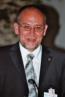 Bundesgeschftsfhrer Erhard Graeff wurde mit dem Siebenbrgisch-Schsischen Jugendpreis 2006 ausgezeichnet. Foto: Josef Balazs