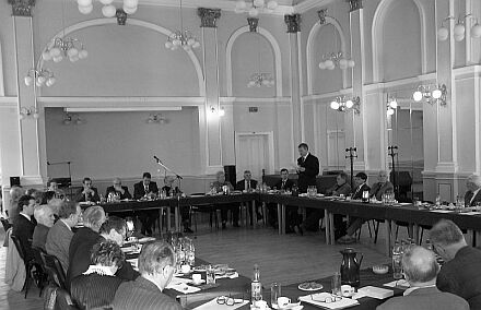 Vertreter des DFDR tagten im Spiegelsaal des Landesforums in Hermannstadt. Foto: Martin Ohnweiler