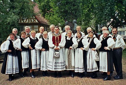 Die Erwachsenentanzgruppe Schwbisch Gmnd besteht seit zehn Jahren. Foto: Dietmar Melzer