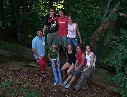 Auf einer uralten Eiche machten es sich die Dinkelsbhler bequem. Auf der Bleiche bei Schburg sollte ein Dracula-Park gebaut werden, der aber durch internationale Proteste verhindert wurde.