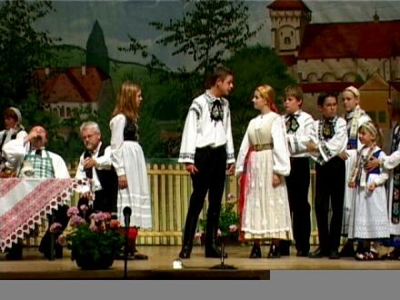 Meistersingerhalle in Nrnberg fest in siebenbrgisch-schsischer Hand: Doris Hutters Stck „Mensch, Kathi, schau nach vorn“ wurde mit groem Erfolg aufgefhrt.