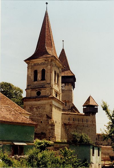 Blick auf die Kirchenburg Kleinschelken. Foto: Erich Simonis