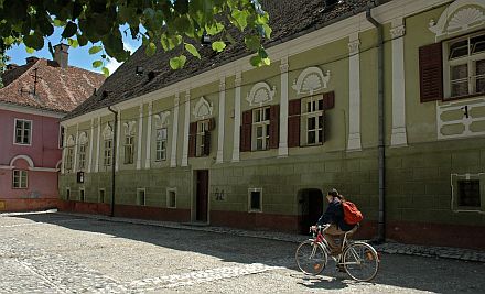 Neben jeder Menge alter Bcher werden whrend der Tage des Offenen Archivs vom 10. bis 14. Juni 2006 auch aktuelle Neuerscheinungen wie 