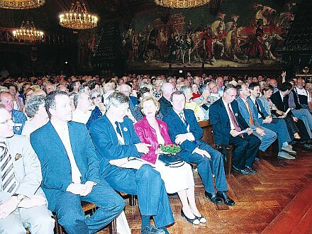 Der Landshuter Rathausprunksaal war beim Hermannstdter Treffen bis auf den letzten Platz besetzt. Foto: Christoph Reich