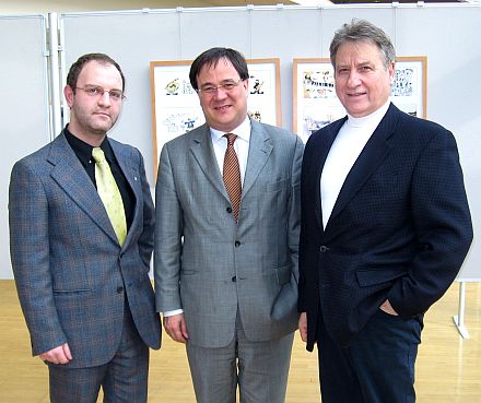 Beispielhafte Initiative der Kreisgruppe Kln, hier im Gesprch mit dem NRW-Integrationsminister Armin Laschet (Mitte), Fritz Ziegler, Vorsitzender der Kreisgruppe Kln (rechts), Roland Zillmann, Pressereferent der Kreisgruppe Kln (links).