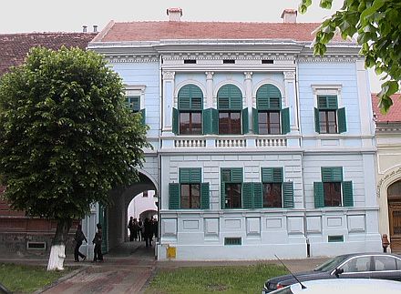 Das neu erffnete Johannes-Honterus-Haus in Mediasch. Foto: Peter Pastior