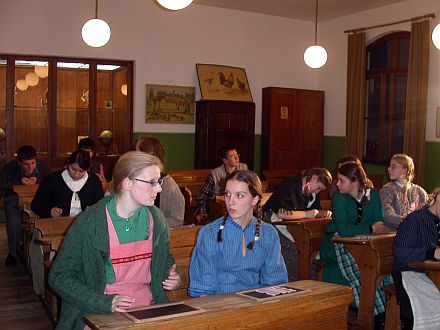 Dreharbeiten mit siebenbrgischen Jugendlichen im Nrnberger Schulmuseum. Foto: Doris Hutter