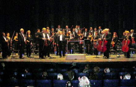 Das Symphonieorchester der rzte aus Bukarest am 5. Oktober im Carl-Orff-Saal des Mnchener Gasteig. Foto: Geo Goidaci