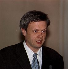 Harald Roth bei einer Rede in der St. Paulskirche in Dinkelsbhl. Foto: Josef Balazs