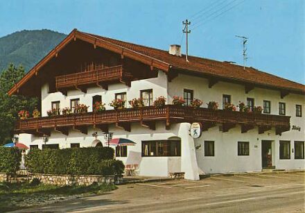 Die Gaststätte ‚Cafe König‘ in Rottau.