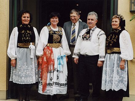 Der Vorstand der HOG Schirkanyen, von links nach rechts: Dagmar Fllinger, Adelheid Schunn, Dieter Weber, Hermann Teutsch und Krimhild Bonfert.