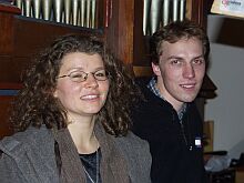 Veronika Madler und Steffen Schlandt auf der Orgelempore der Evangelischen Stadtpfarrkirche Gundelsheim. Foto: H.-W. Schuster