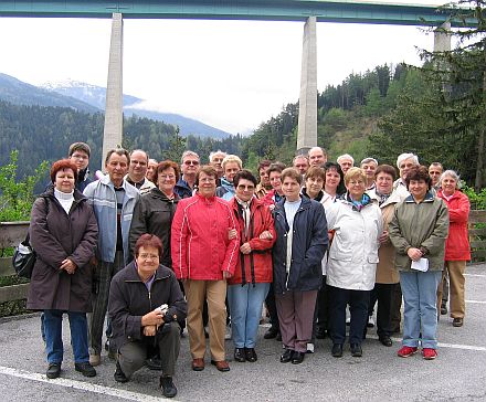 Schnberger aus Siebenbrger vor der Europabrcke im Stubailtal (sterreich). Foto: Michael Schneider