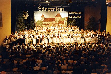 Schlussbild mit den vereinigten Chren in Schwabach. Foto: Hans Klein