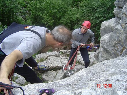 SJD-Kletterwochenende bung am Stuhlfelsen. Foto: Heinz Mai