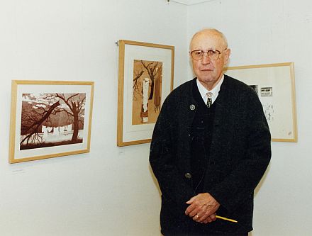 Johann Untch bei der Erffnung einer Retrospektivausstellung im Oktober 2001 in Mnchen. Foto: Konrad Klein